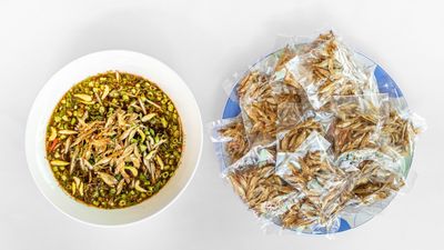 ຮ້ານ ຂີ້ເຫຼົ້າ ໂພນໄຊ