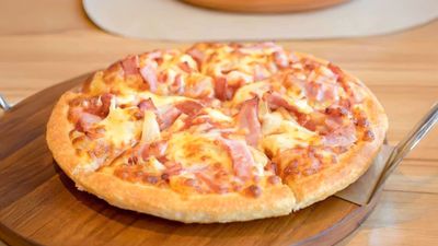 Pizza Hug