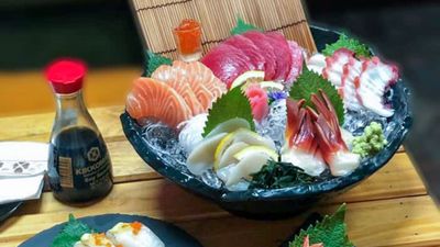 Sushi Box (ໂພນປາເປົ້າ)