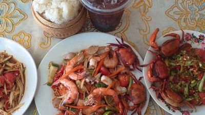 ສົ້ມຕຳແມ່ນາງຮຸ່ງທິບ