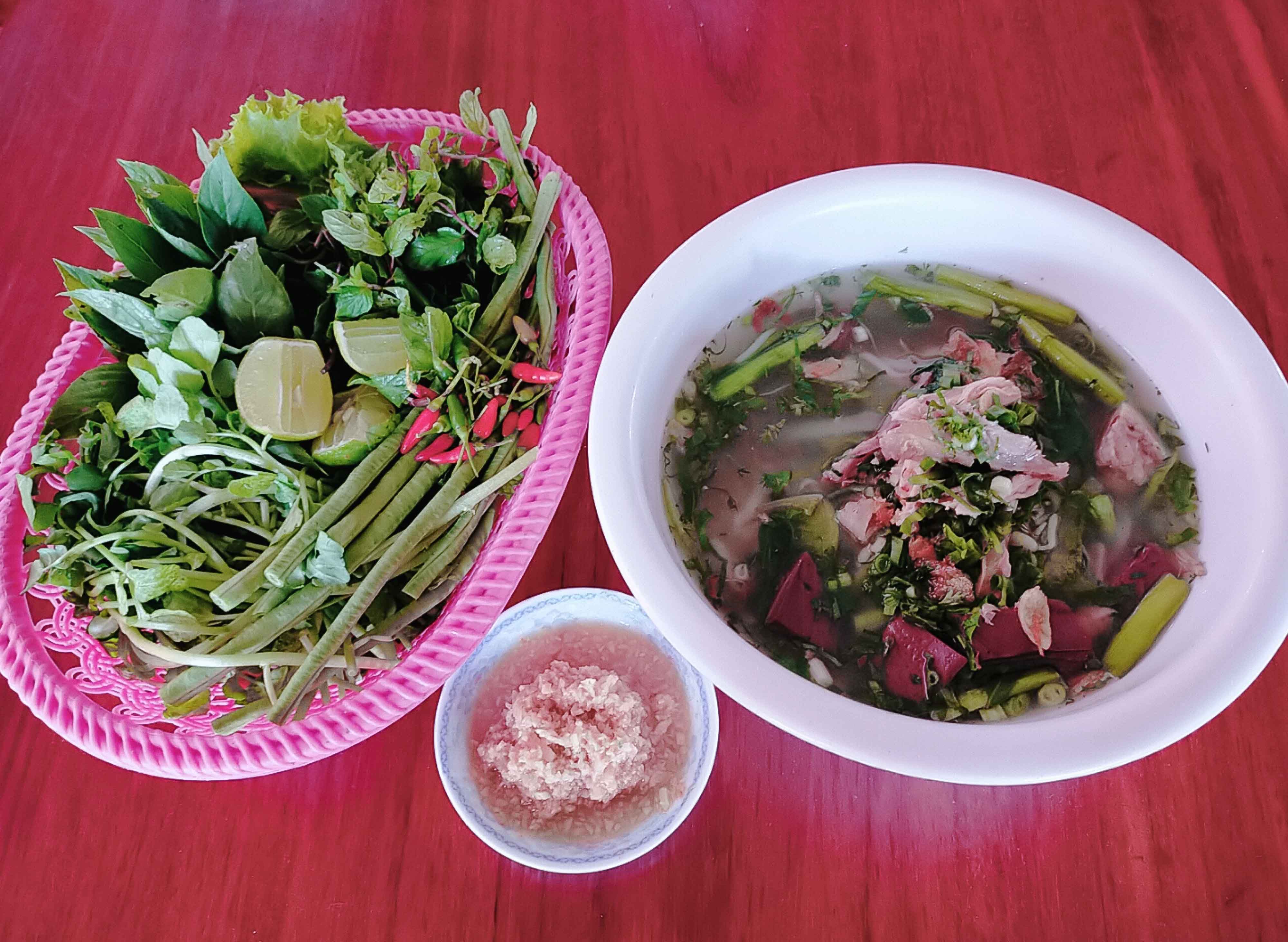 ເຂົ້າປຽກໄກ່ງວງແມ່ວັນເພັງ vendor logo
