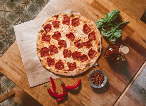 PrimaVera Holzofen Pizza