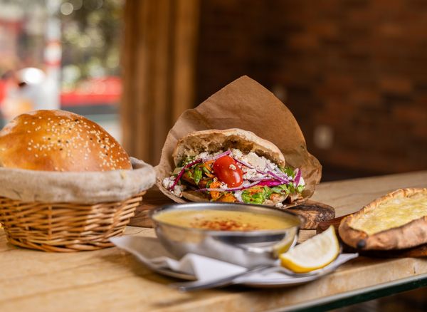 HERNALS. Kebap Pizza