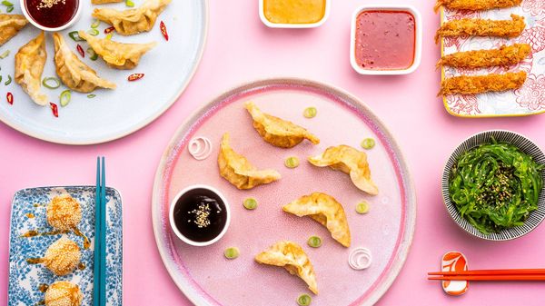 Yumza Dumplings - Stuffed. Fried. Loved.