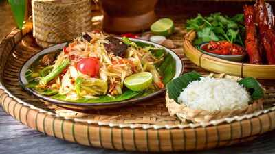 အသဲစွဲအောင် ပင်ရင်း သီးစုံချဉ်ပေါင်း (Ocean Mingalar Mandalay)