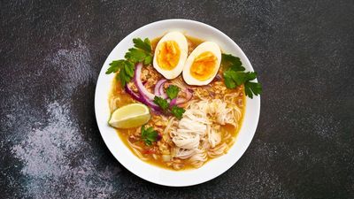 ၄၂ လမ်း ဒေါ်စီ ရန်ကုန်မုန့်ဟင်းခါး