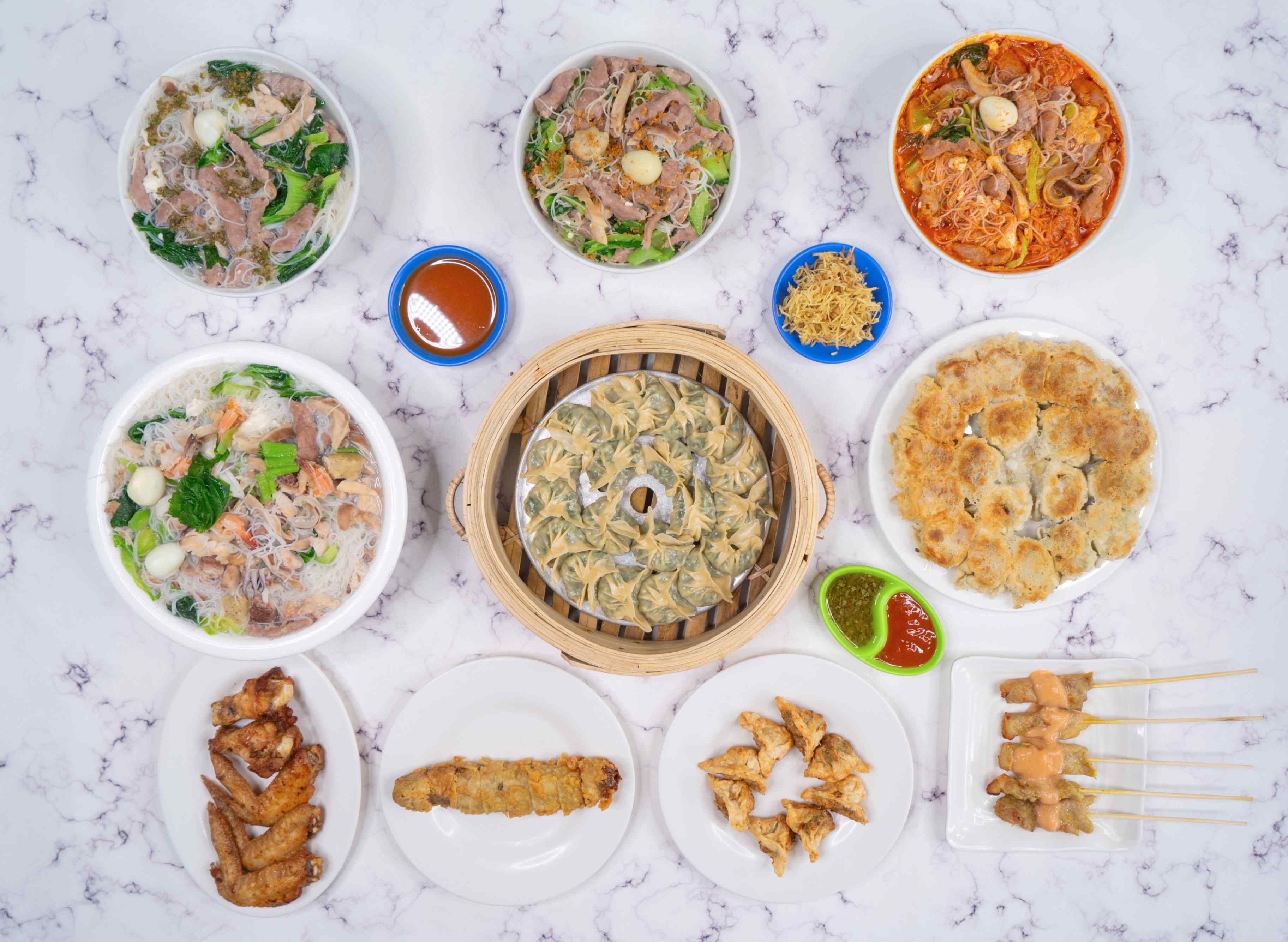 その他 myanmar food Food snack yangon myanmar hi-res stock photography and