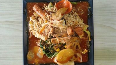 ပတ္တမြား စားဖွယ်စုံ