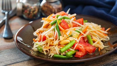 တော်ဝင်သူ Food & Drink