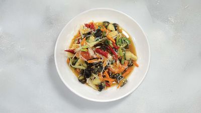 YUM Thai ကွေ့တီယို (Yankin)