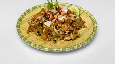 ဝတုတ်မ အထောင်းနှင့်အသုပ်စုံ
