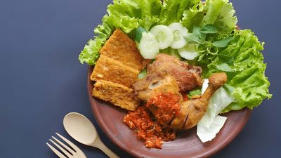 ဝင်းမေတ္တာစားဖွယ်စုံ
