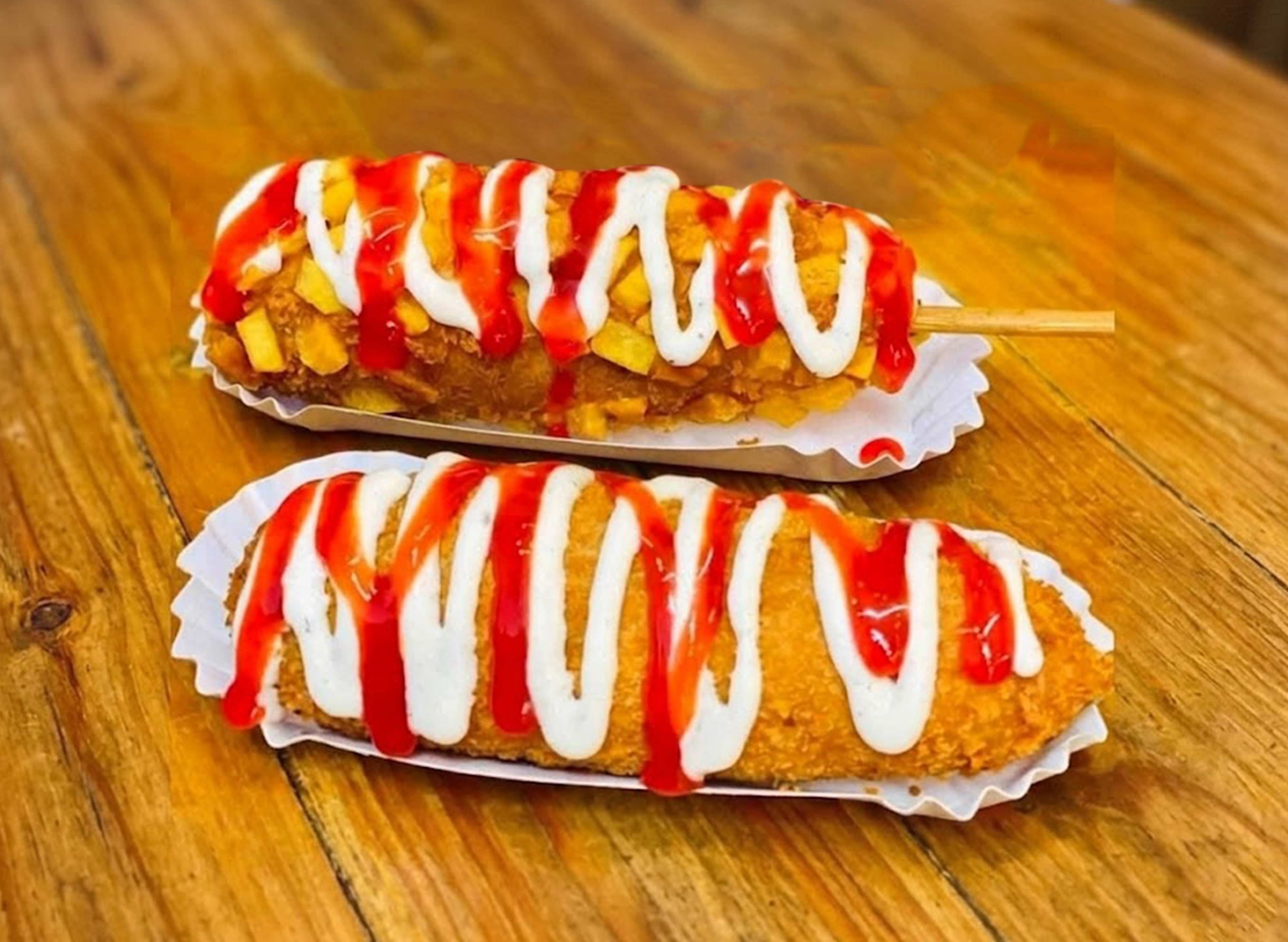 သမီးလေး  CRONDOG& Takoyaki vendor logo