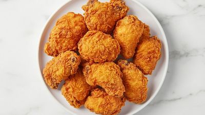 Panda Crispy Chicken (ချမ်းအေးသာစံ)