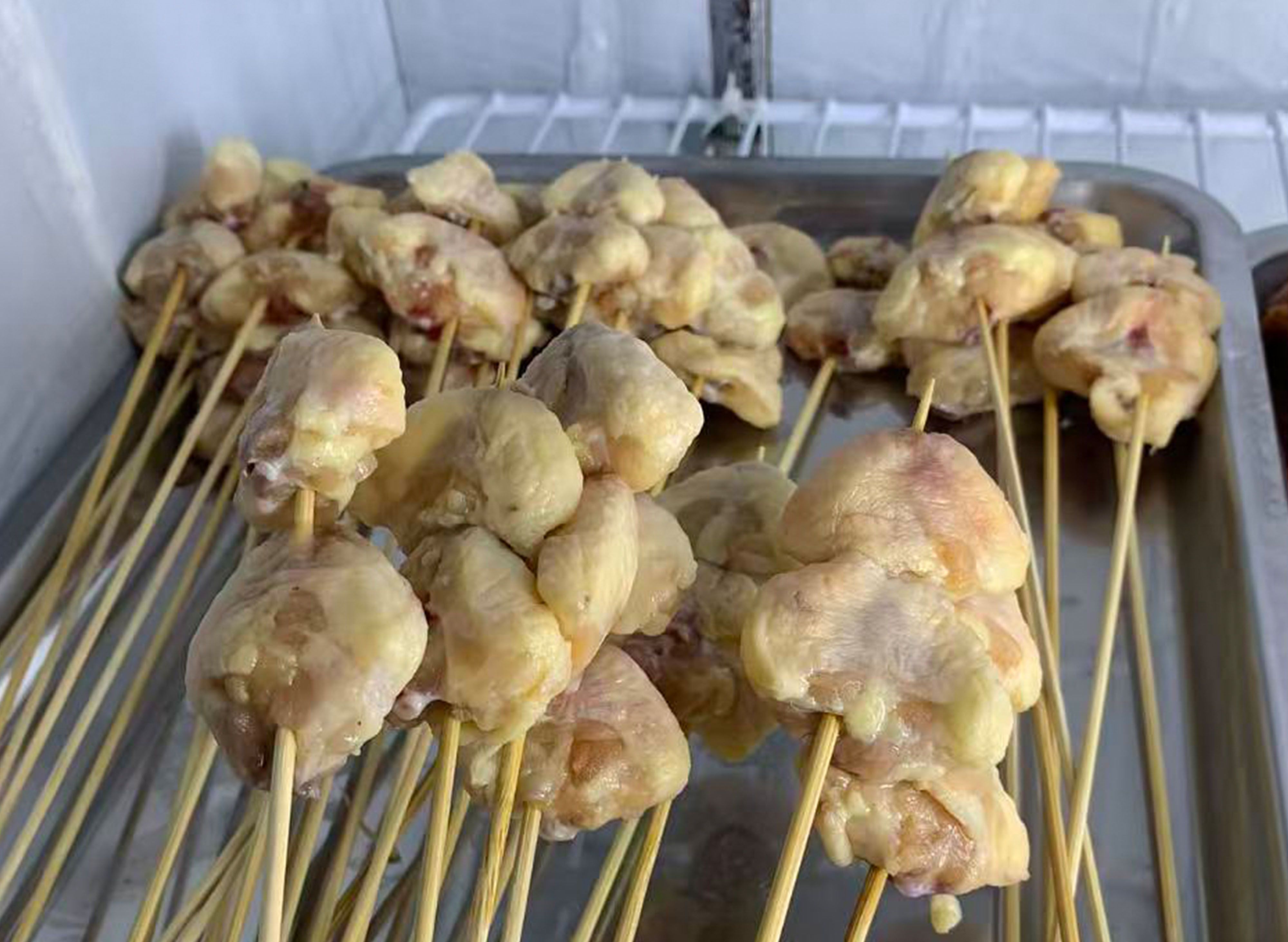 LT BBQ  လောက်ထင်သံပြားအကင်ဆိုင် vendor logo