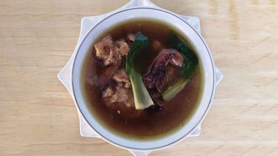 Poo Ping Palace ဆိတ်ပဲနှင့်အမဲအကြောချက်