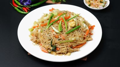 ဦး Tea & Food center
