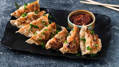 HUNGRY CLUB (သပြေကုန်း)