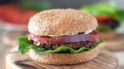 Goodness Premium Burger (ချမ်းအေးသာစံ)
