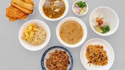 ဒေါ်မိုး မုန့်ဟင်းခါး