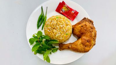 ရွှေရောင်သစ် (မဟာအောင်မြေ)