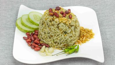 တမာ မု့န်ဟင်းခါး နှင့် လက်ဖက်ရည်
