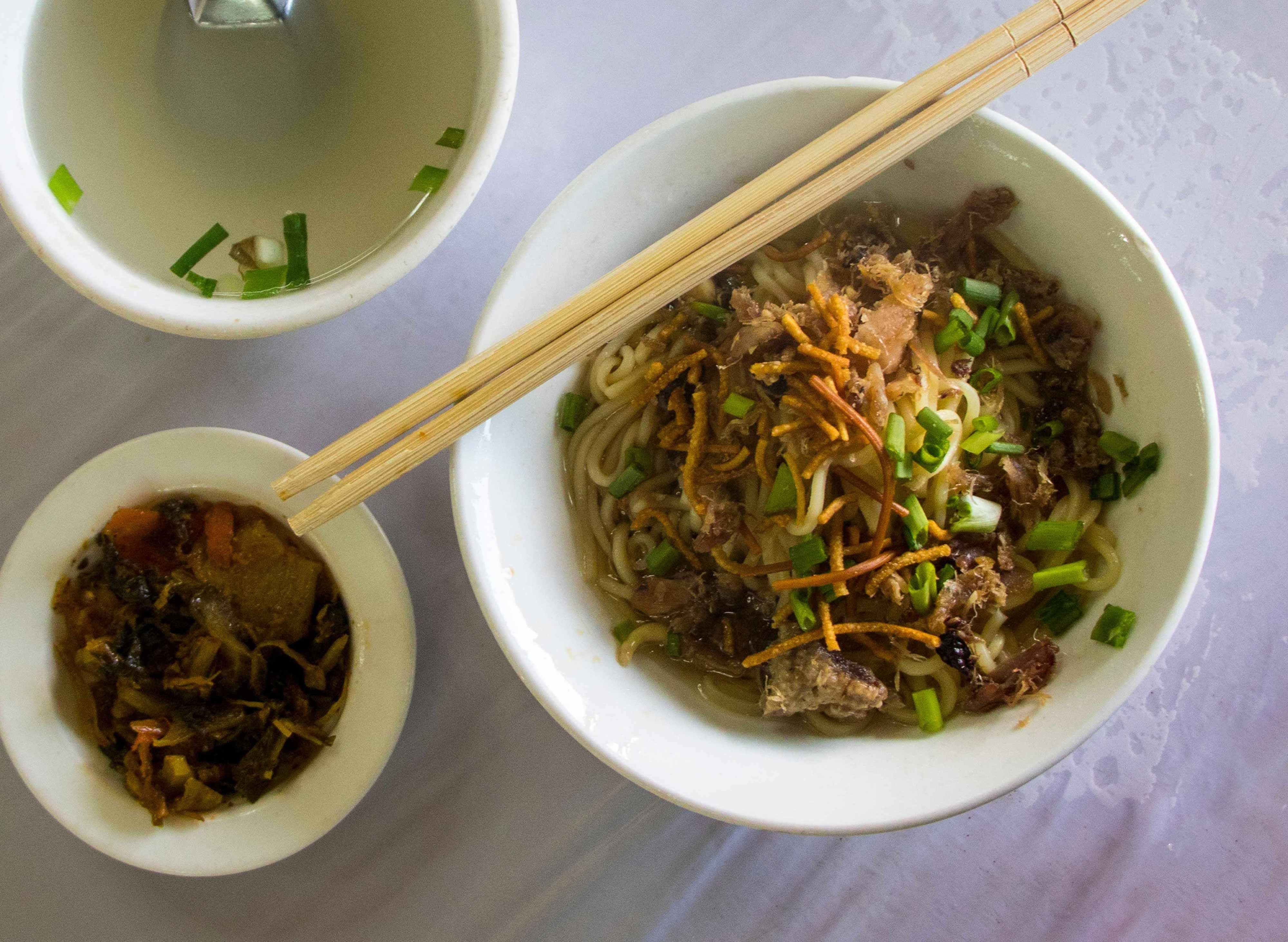 နန်းဆွေ ရှမ်းခေါက်ဆွဲနှင့်ရှမ်း‌စားဖွယ်စုံ vendor logo