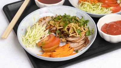 မပေါက် အသုပ်စုံ