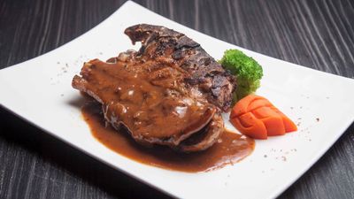 Cafe He & She (INCEIF)