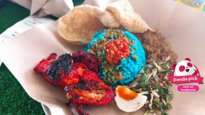 Kelate Nasi Kerabu - Abe Wan @ Hadapan Hospital Serian