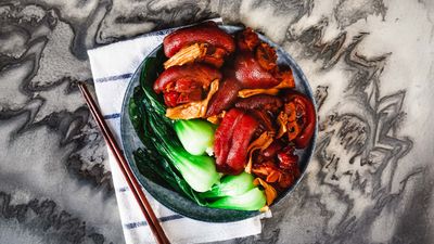 煜龍阁 Yu Long Ge (Jalan Kamaruddin Isa)