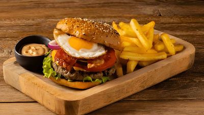 Sloppy Smack Burger (D'Sora Street Sendayan)