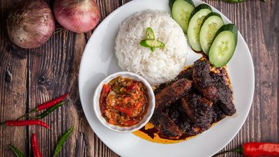 Nasi Ayam Kicap Berapi By 2 Sisters (Kajang Food Station)
