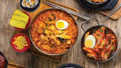 MyeongDong Topokki (Pusat Perdagangan Banting)