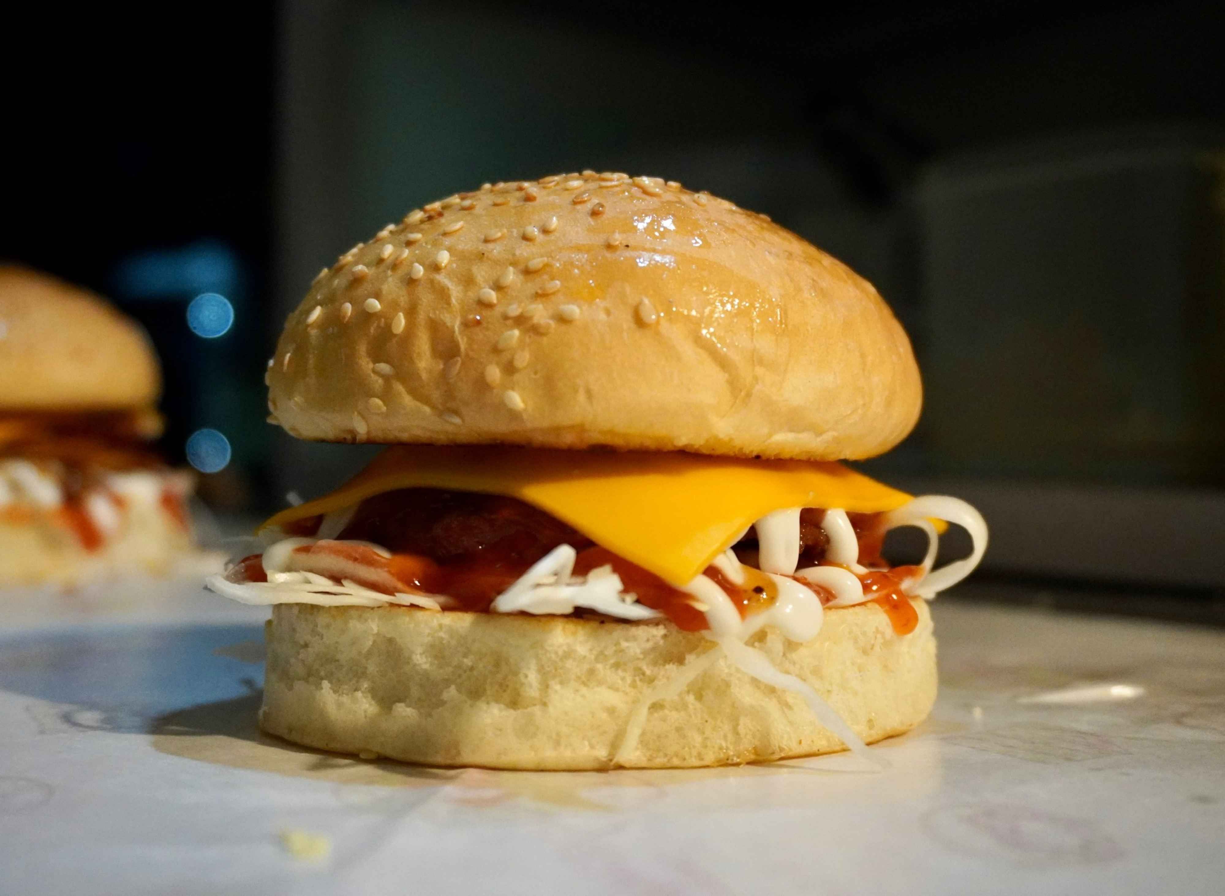 Putatan Burger vendor logo