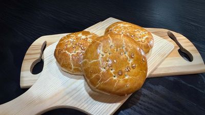 Qunkee Biscuit and Bakery 新楾記餅家