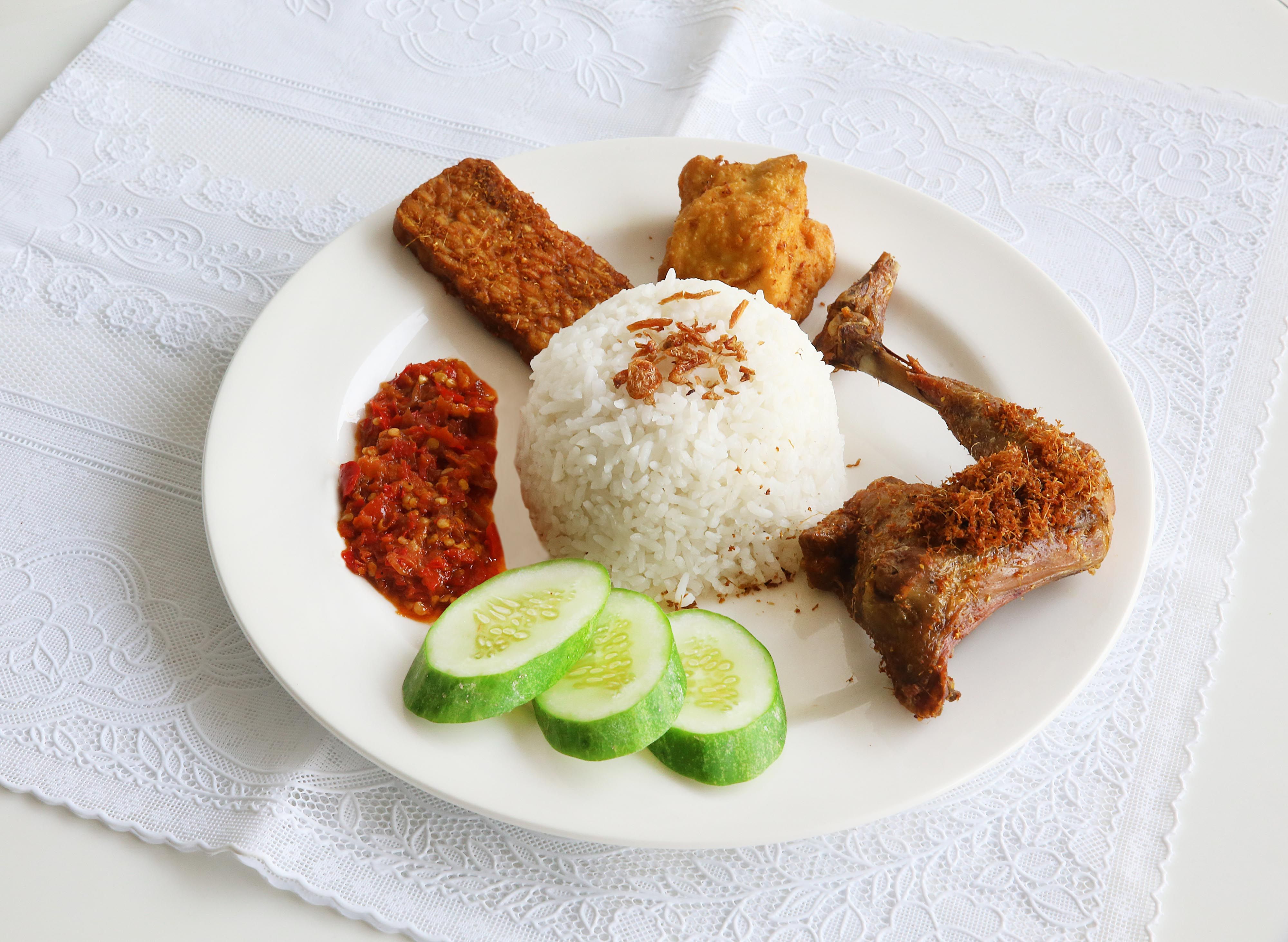 Restoran Madinah Lintas Jaya [Catering] menu and delivery in West Coast foodpanda