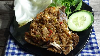 Ayam Gepuk Syakarl (Taman Sri Gemilang)