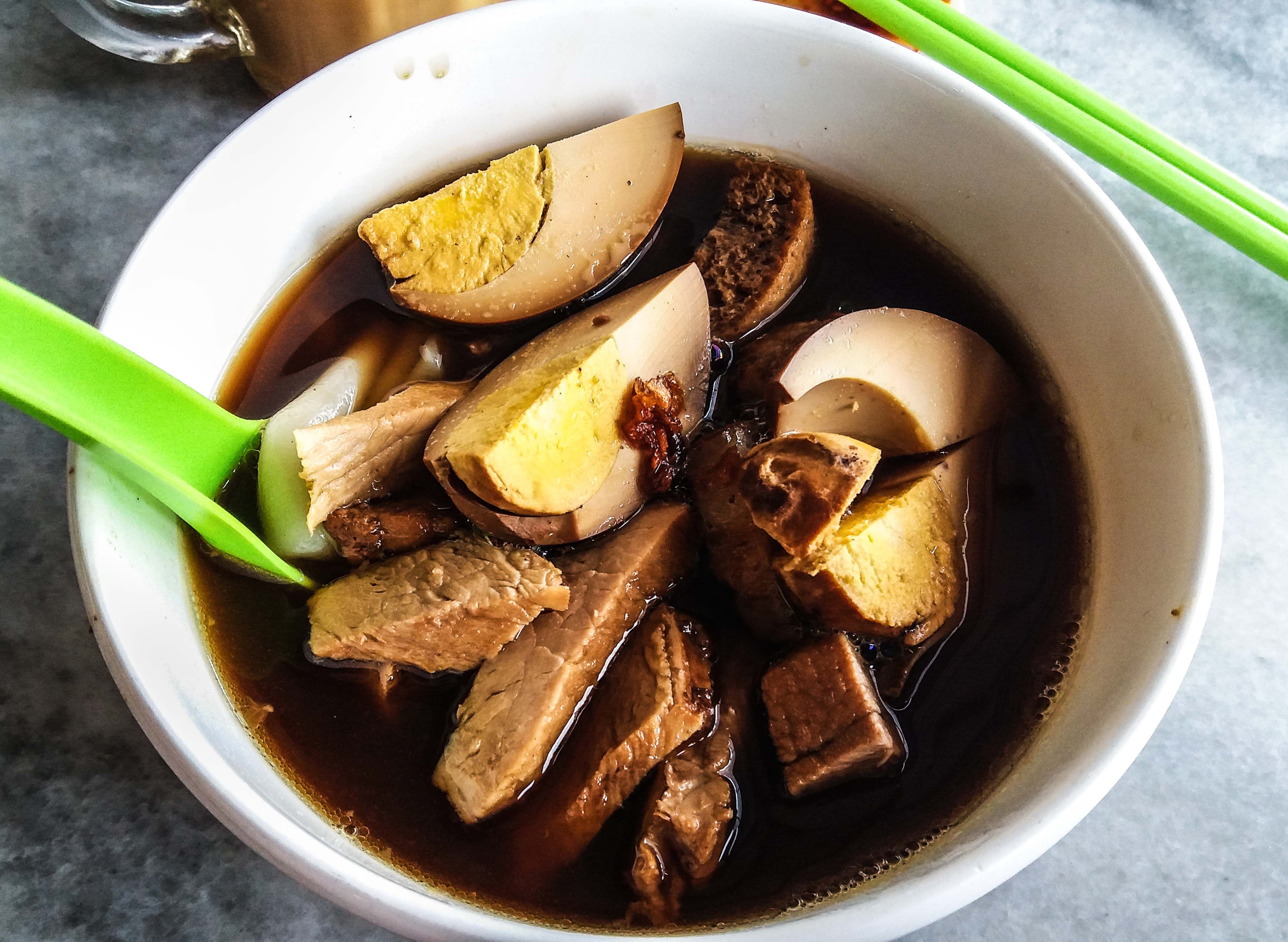 Kueh Chap Pork Leg Rice Fu Man Lou menu and delivery in Kuching