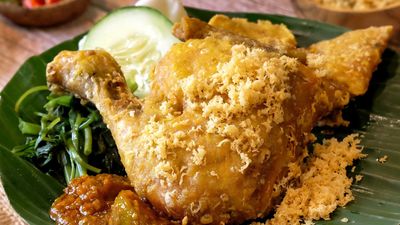 Ayam Penyet Julius