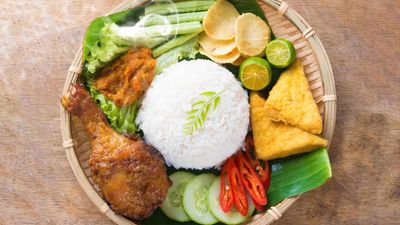 Che Dess Ayam Penyet (Lubok Jong)