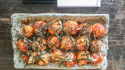 DAE Takoyaki (GELLERIA PANTAI)