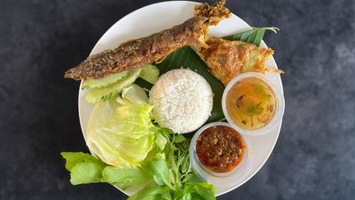 Restoran Ayam Kampung Lubok Jong (Jalan Pasir Mas)