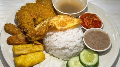Ayam Gepuk Legacy (Bandar Baru Enstek)