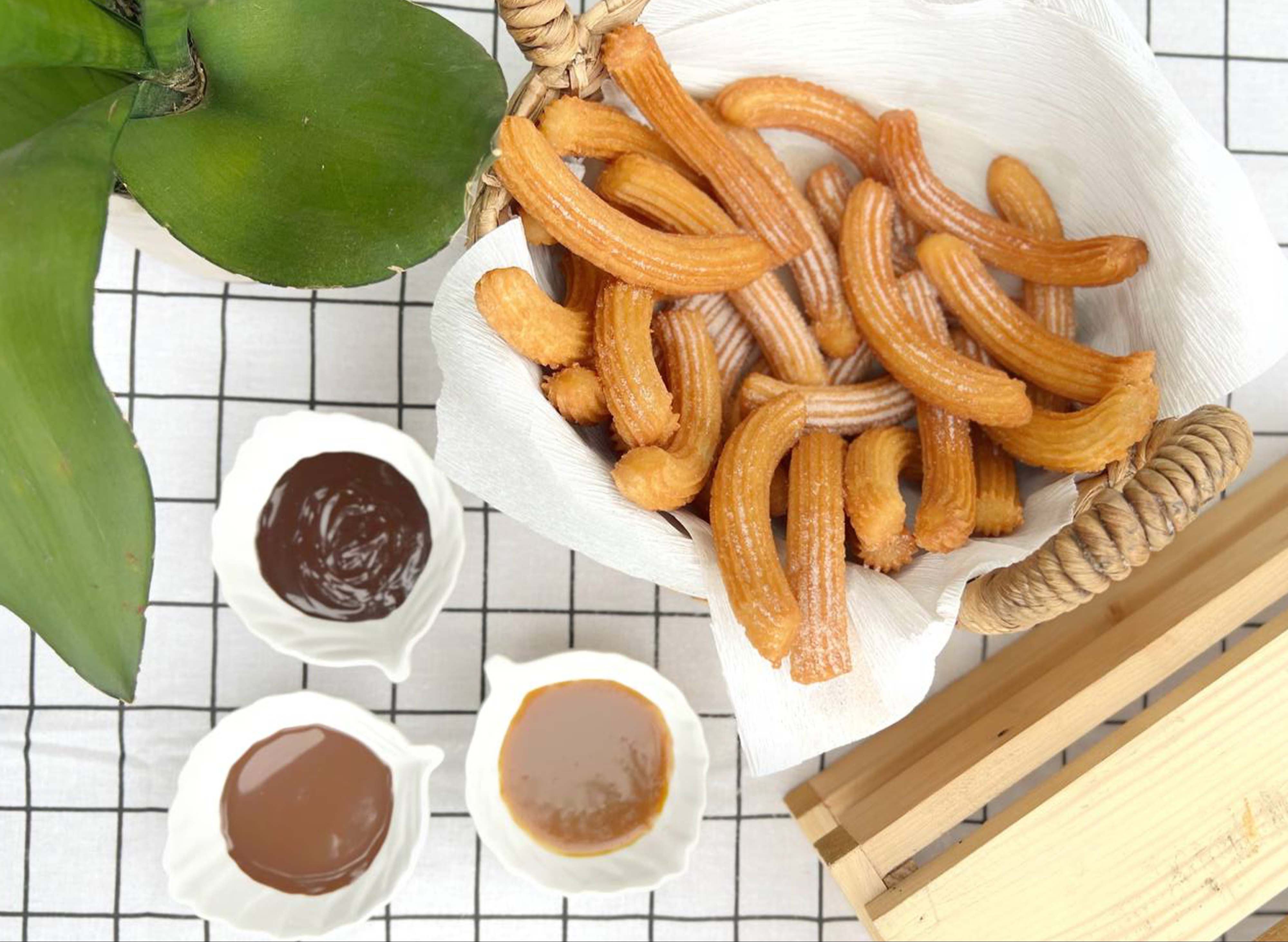 Mr Churros Gua Musang vendor logo