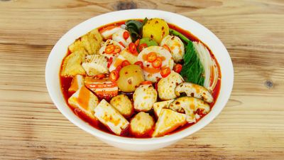 Century Street 大食紀 (东北老爷骨汤麻辣烫)