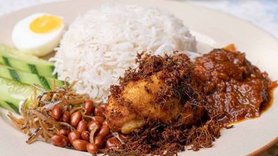 ONE NASI LEMAK KUKUS AYAM BEREMPAH KULAI (BANDAR INDAHPURA)