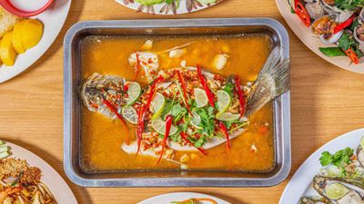 New world thai food restaurant