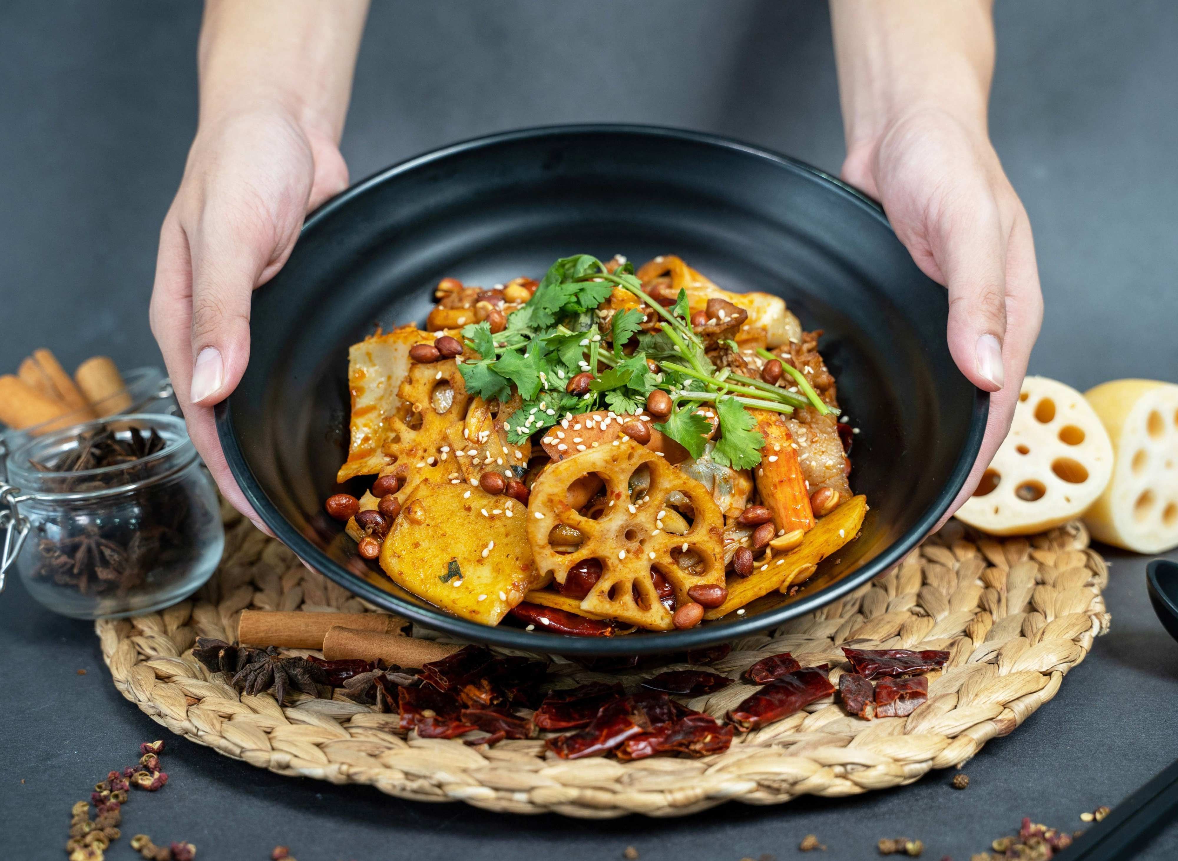 XLL Malahotpot Restaurant香辣辣麻辣香锅 (SS2) vendor logo