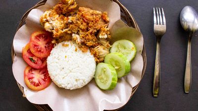 Abang Bob Ayam Geprek/Nasi Ayam Hainan (Kg. Raja)